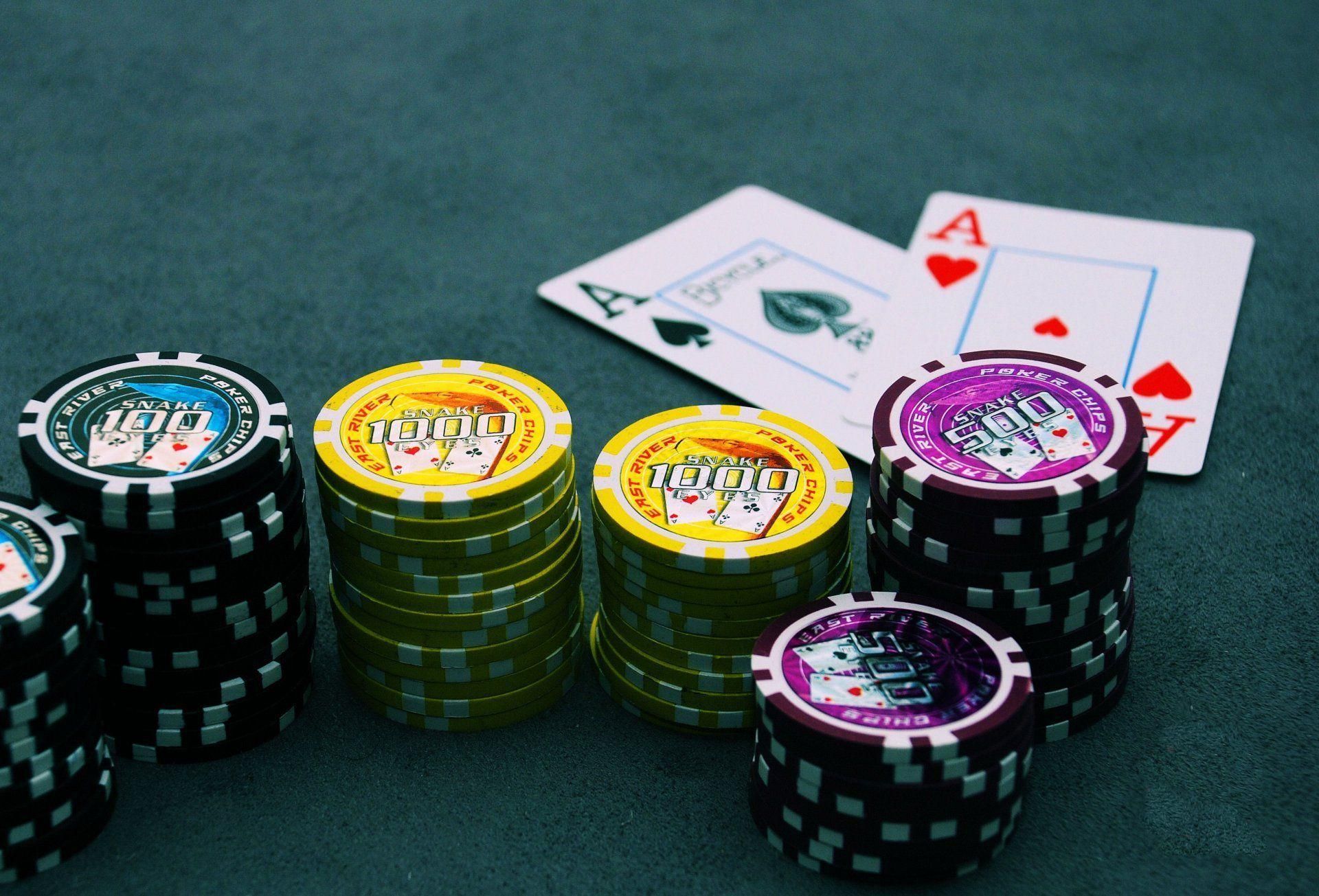 Что такое слоуплей в покере онлайн