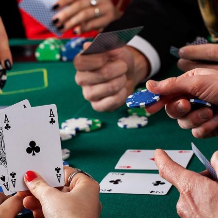 Стил и рестил в покере: определение и правила применения
