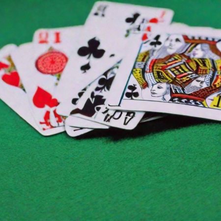 Что такое колл в покере и в каких ситуациях его выгодно делать